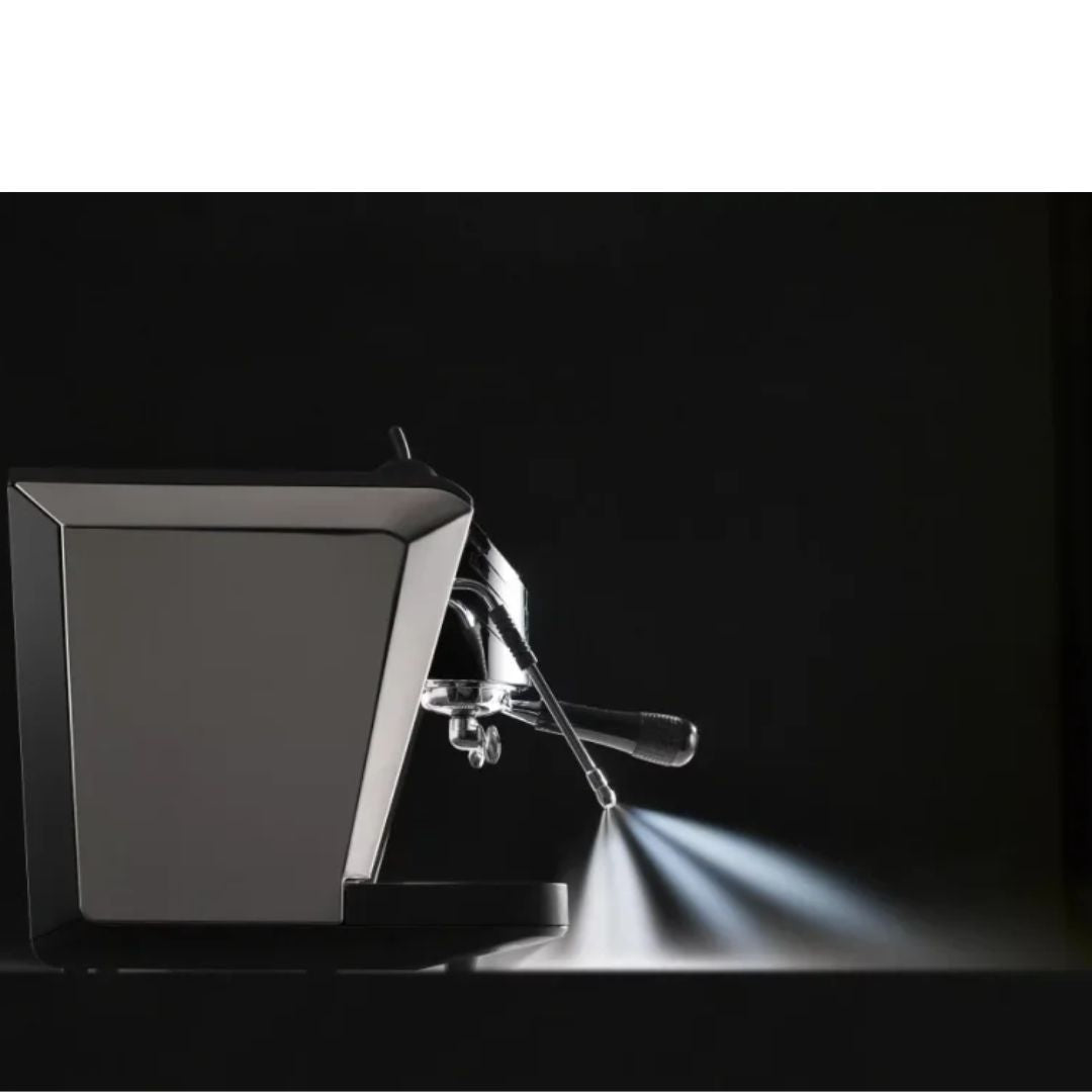 Nuova Simonelli Oscar II professional home espresso machine Black