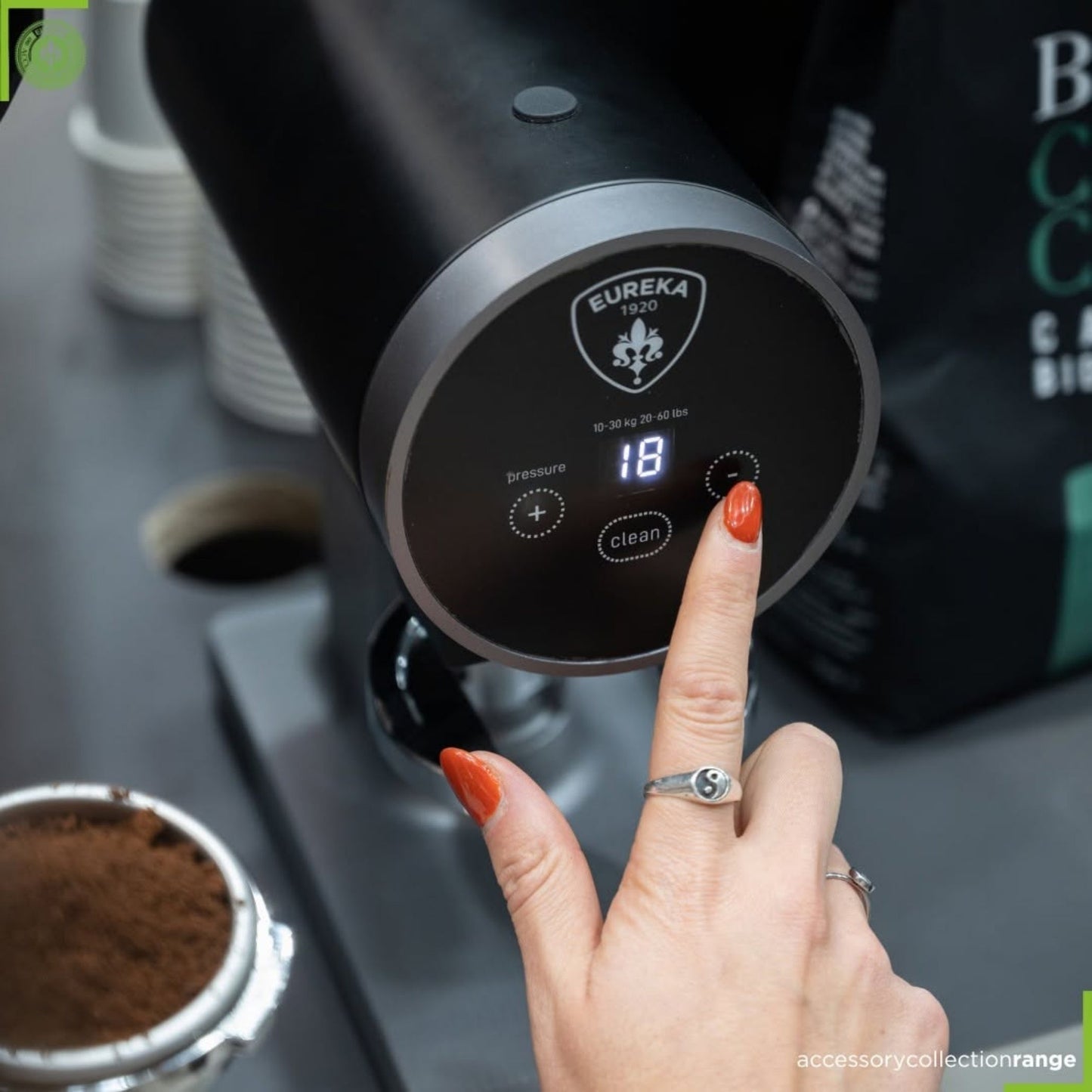 مكبس أقراص أوتوماتيكي احترافي من يوريكا | 58 مم | مكبس أقراص أوتوماتيكي من يوريكا