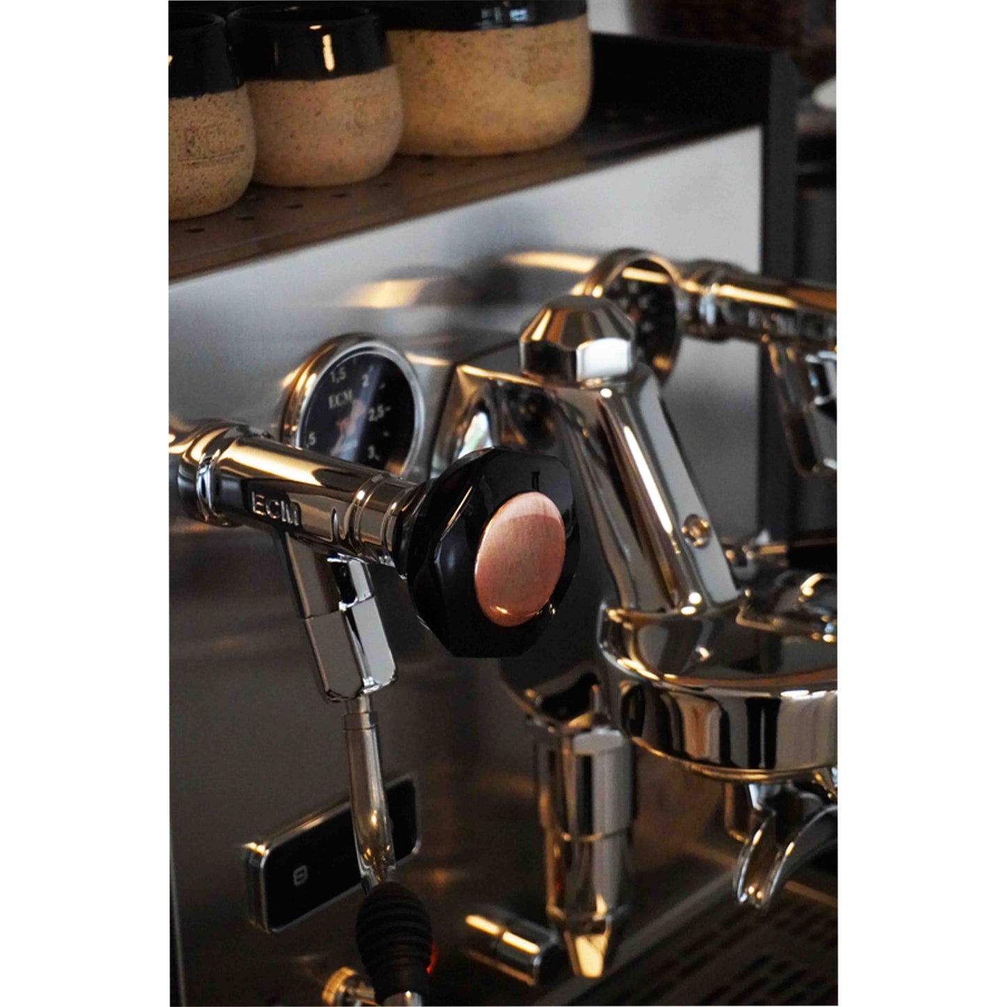 آلة صنع الإسبريسو ECM Synchronika Heritage ذات الغلايتين المزدوجتين