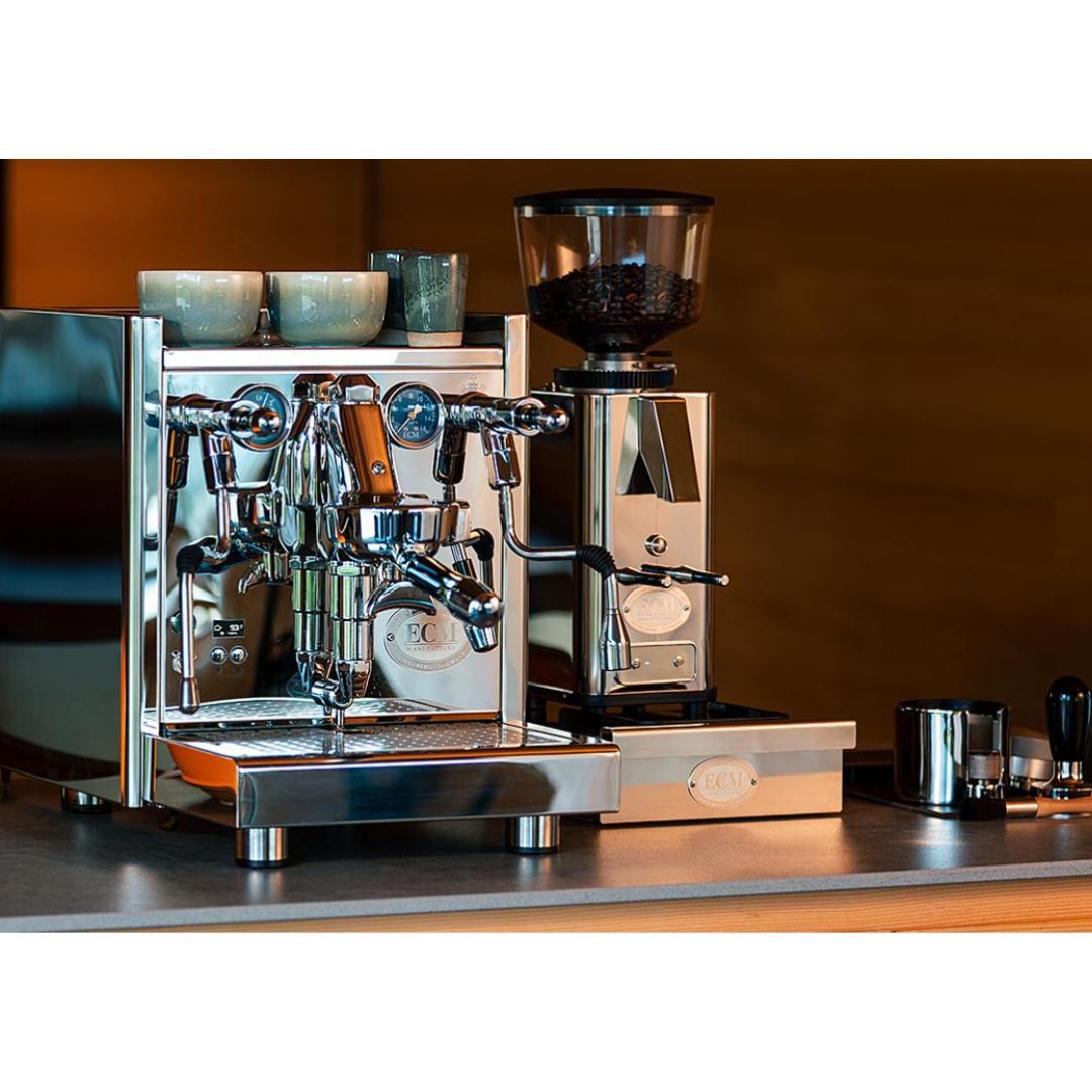 آلة صنع الإسبريسو ECM Technika VI ذات الغلايتين 